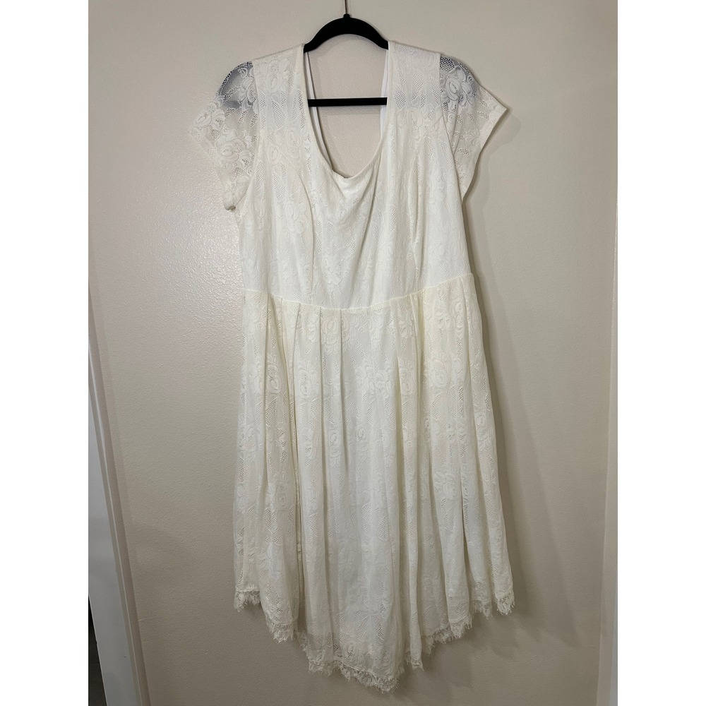 Torrid Womens 18 White Floral Lace Handkerchief Hem Fit Flare Dress Short Sleeve